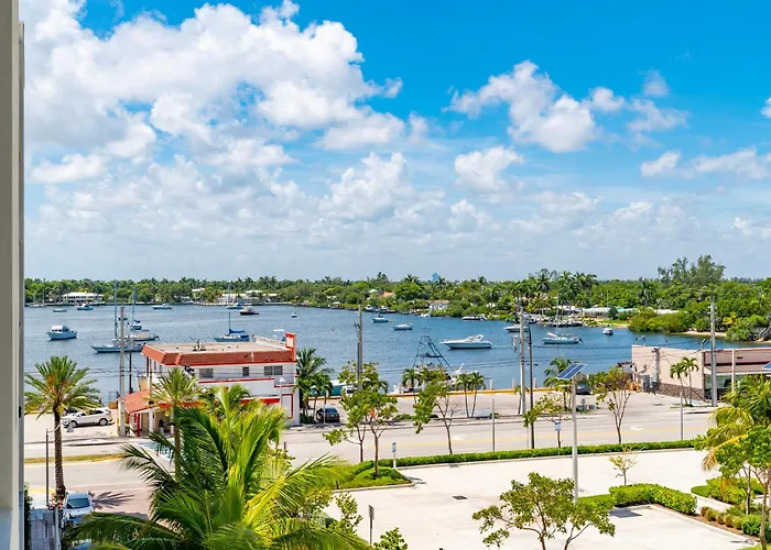 Ch Luxury Condos & Studios On The Beach